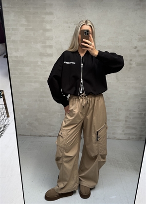 Maxi crop zip sweat Sort HAUTE L\'AMITIÈ